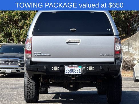 Used 2014 Toyota Tacoma 4x4 Double Cab w/ SR5 Package image 7