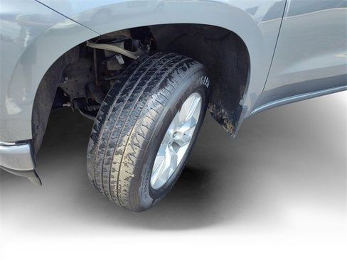 Used 2022 Chevrolet Silverado 1500 Custom image 18