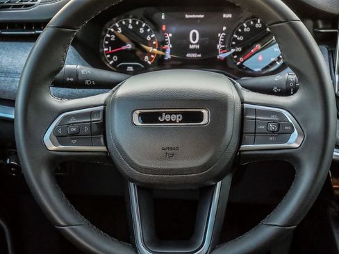 Used 2024 Jeep Compass Latitude AWD/4WD image 29