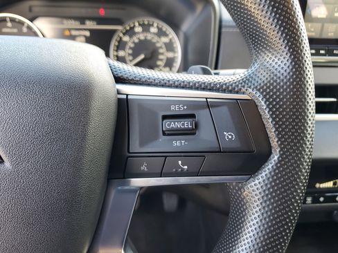 Used 2024 Mitsubishi Outlander ES image 21