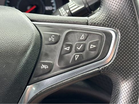 Used 2025 Chevrolet Malibu LT FWD image 16