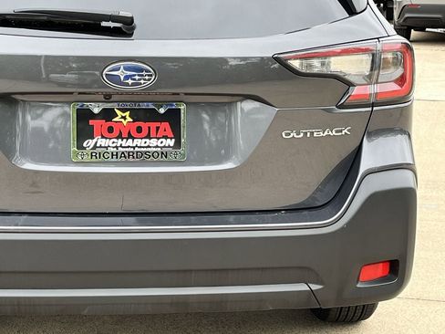 Used 2023 Subaru Outback Premium AWD/4WD image 6