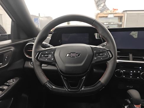Certified 2026 Chevrolet Trax RS w/ Sunroof Package FWD image 22