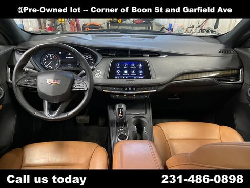 Used 2019 Cadillac XT4 Premium Luxury w/ Technology Package AWD/4WD image 18