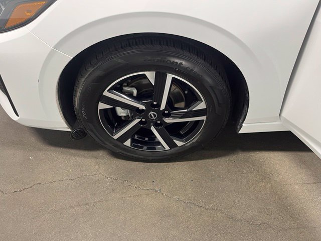 Used 2025 Nissan Sentra SV FWD image 31
