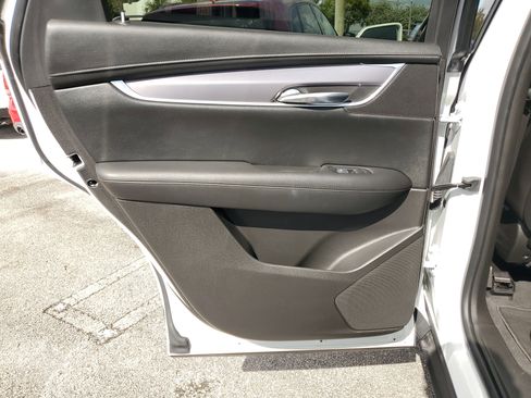 Used 2017 Cadillac XT5 Premium Luxury w/ LPO, Wheel Lock Package image 12