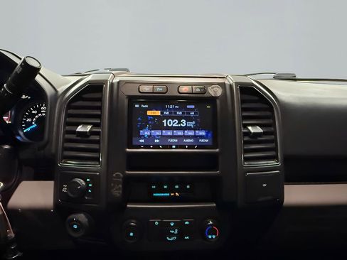 Used 2018 Ford F150 XLT w/ Equipment Group 301A Mid image 20