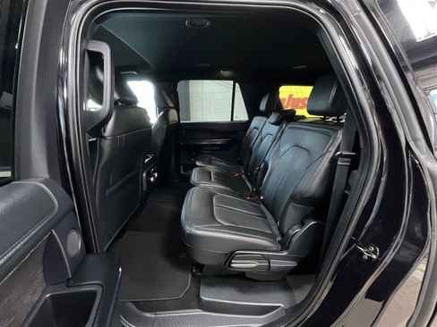 Used 2021 Ford Expedition Max Limited RWD image 18