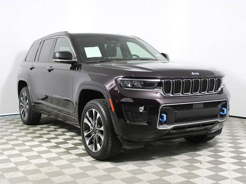 Used 2022 Jeep Grand Cherokee Overland w/ Luxury Tech Group IV image 37