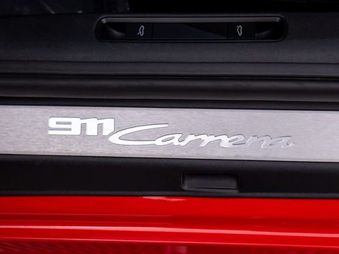 Used 2022 Porsche 911 Carrera image 20
