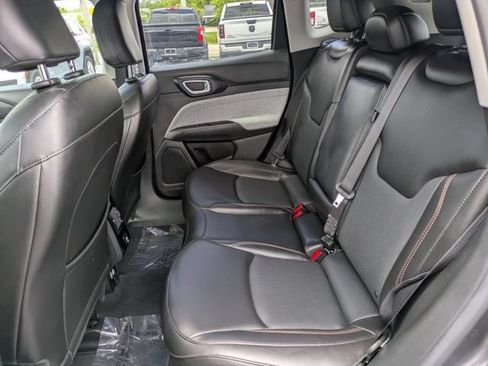 Certified 2022 Jeep Compass Latitude AWD/4WD image 10