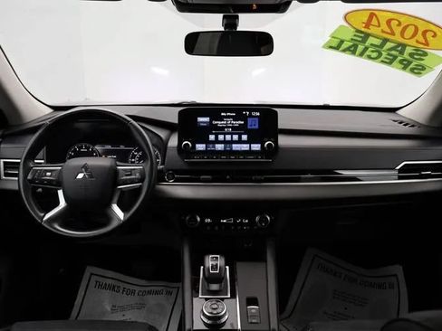 Used 2024 Mitsubishi Outlander Ralliart AWD/4WD image 19
