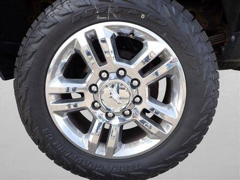 Used 2018 Chevrolet Silverado 2500 High Country w/ Duramax Plus Package image 7