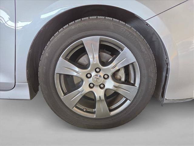 Used 2017 Toyota Sienna SE Premium FWD image 22