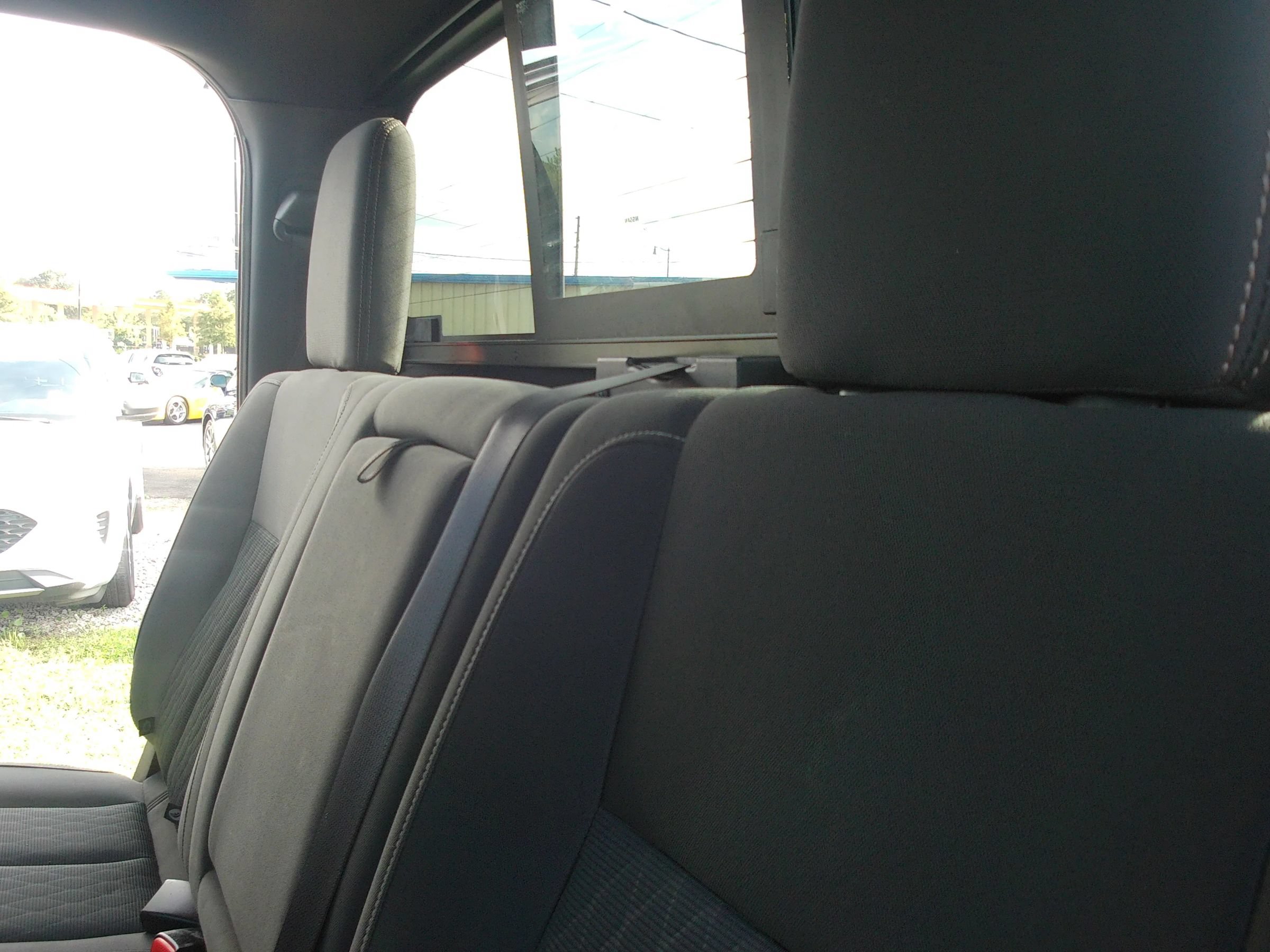 Used 2018 Nissan Titan SV w/ SV Convenience Package AWD/4WD image 30