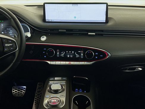 Used 2024 Genesis GV70 3.5T Sport w/ Sport Advanced Package image 14