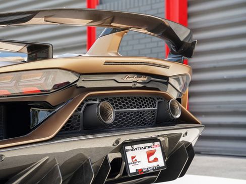 Used 2020 Lamborghini Aventador SVJ AWD/4WD image 30