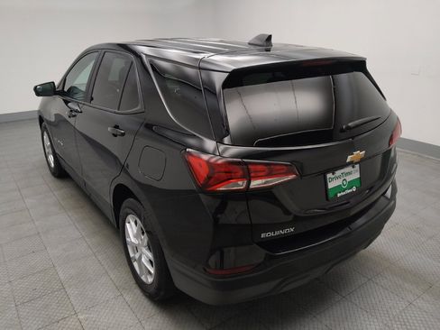 Used 2022 Chevrolet Equinox LS w/ LS Convenience Package FWD image 5