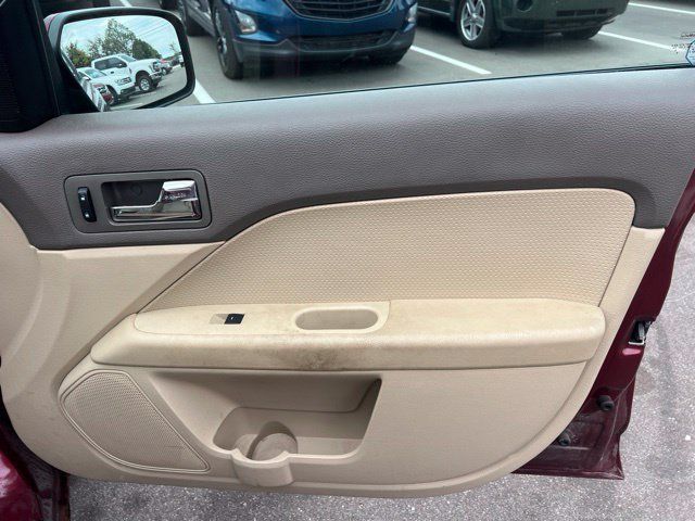 Used 2007 Ford Fusion SE FWD image 10