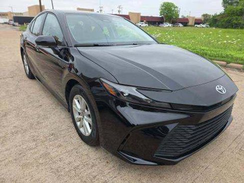 Used 2025 Toyota Camry LE FWD image 1