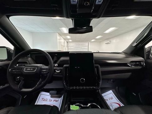 Used 2026 GMC Yukon AT4 image 14