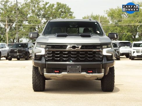 Used 2023 Chevrolet Silverado 1500 ZR2 w/ Technology Package AWD/4WD image 2