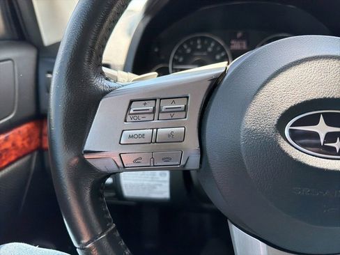 Used 2011 Subaru Outback 2.5i Limited AWD/4WD image 16
