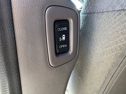 Used 2017 Honda Odyssey SE image 14