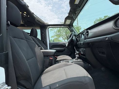 Used 2020 Jeep Wrangler Sport AWD/4WD image 13