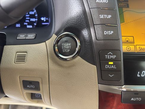 Used 2010 Lexus LS 460 w/ Luxury Value Edition RWD image 17