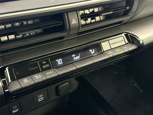 Certified 2024 Toyota Prius Limited image 26