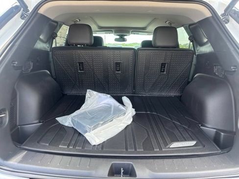 New 2026 Chevrolet Blazer LT w/ Midnight/Sport Edition FWD image 10