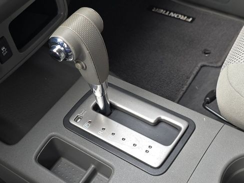 Used 2019 Nissan Frontier SV image 21