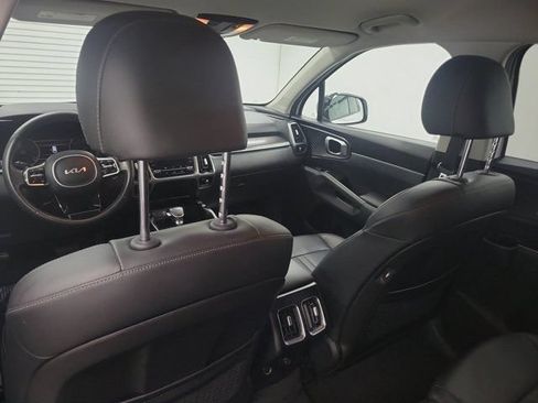 Certified 2023 Kia Sorento S FWD image 13