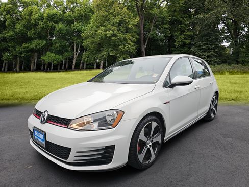 Used 2017 Volkswagen GTI S FWD image 3