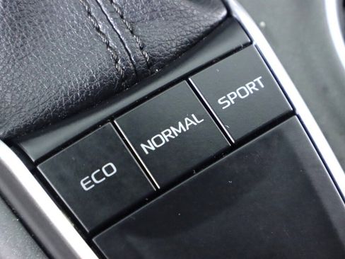 Used 2023 Toyota Camry LE w/ Convenience Package image 27