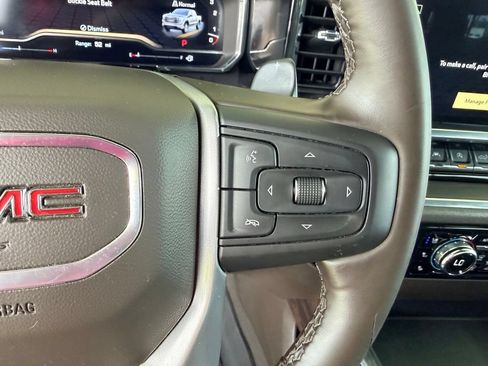 Used 2025 GMC Sierra 1500 SLT RWD image 22
