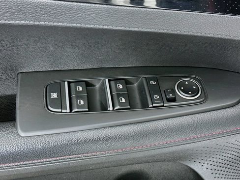 Used 2022 Kia Forte GT w/ GT Technology Package FWD image 18
