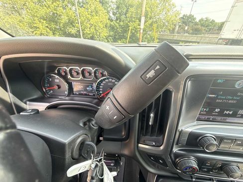Used 2018 Chevrolet Silverado 1500 LT w/ Texas Edition AWD/4WD image 15