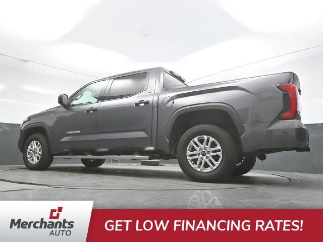 Used 2022 Toyota Tundra SR5 AWD/4WD image 37