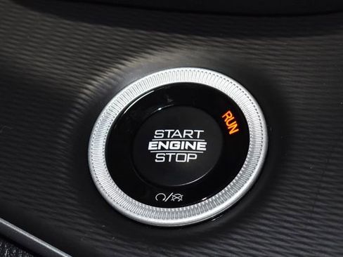 New 2025 Jeep Grand Cherokee Altitude image 22