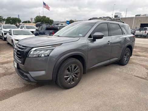 Used 2023 Nissan Pathfinder SV w/ Black Appearance Package FWD image 2