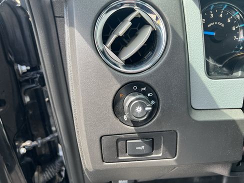 Used 2013 Ford F150 XLT w/ Luxury Equipment Group AWD/4WD image 16