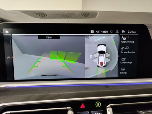 Used 2022 BMW X7 xDrive40i w/ Cold Weather Package image 27