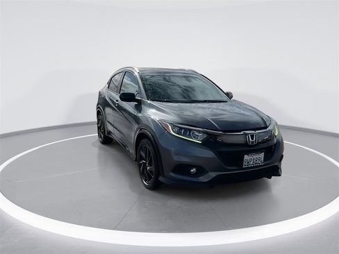 Used 2021 Honda HR-V Sport image 3