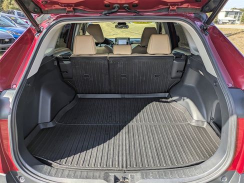 Used 2022 Toyota RAV4 XLE Premium image 12