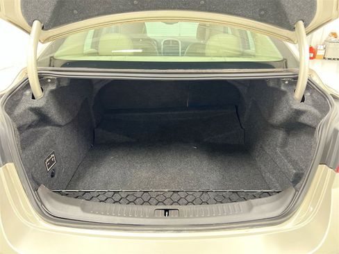 Used 2014 Chevrolet Malibu LT w/ Power Convenience Package image 22