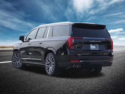 New 2026 GMC Yukon XL Denali Ultimate w/ LPO, Floor Liner Package AWD/4WD image 20