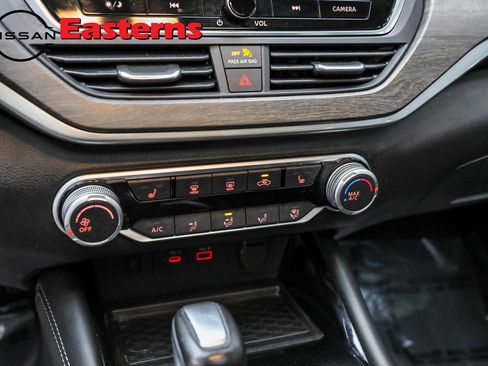 Used 2023 Nissan Altima 2.5 SV w/ SV Premium Package image 25