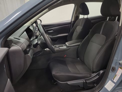 Used 2024 Nissan Sentra SV FWD image 13